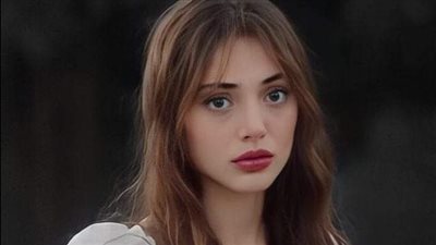 الملتزمه  كامله