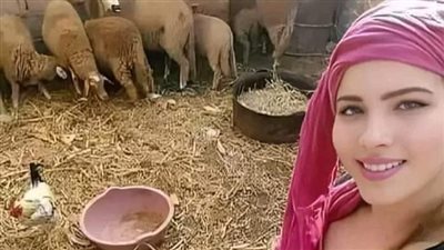 هناك رجل متزوج حديثا فى الصحراء 